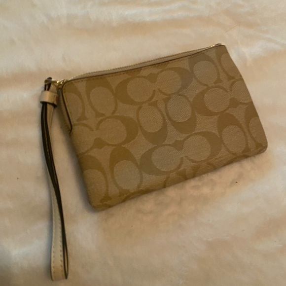 Coach Tan Crossbody Bag & Wallet never Used - Picture 7 of 7